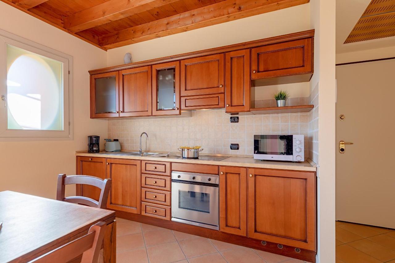Borgo Del Torchio Apartments By Wonderful Italy Manerba del Garda Exterior foto