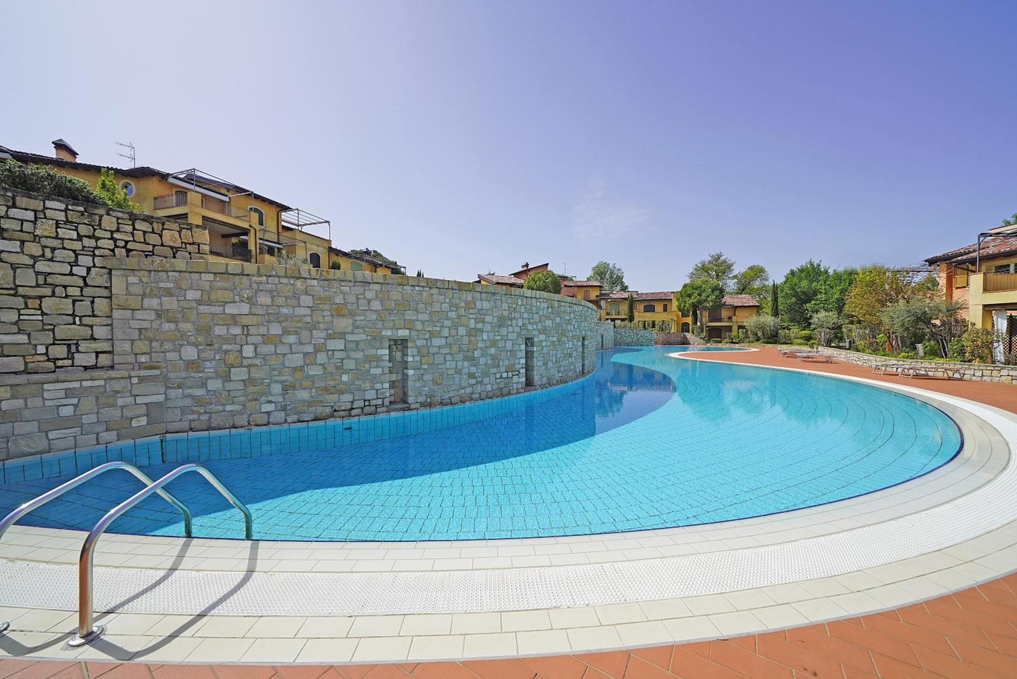 Borgo Del Torchio Apartments By Wonderful Italy Manerba del Garda Exterior foto